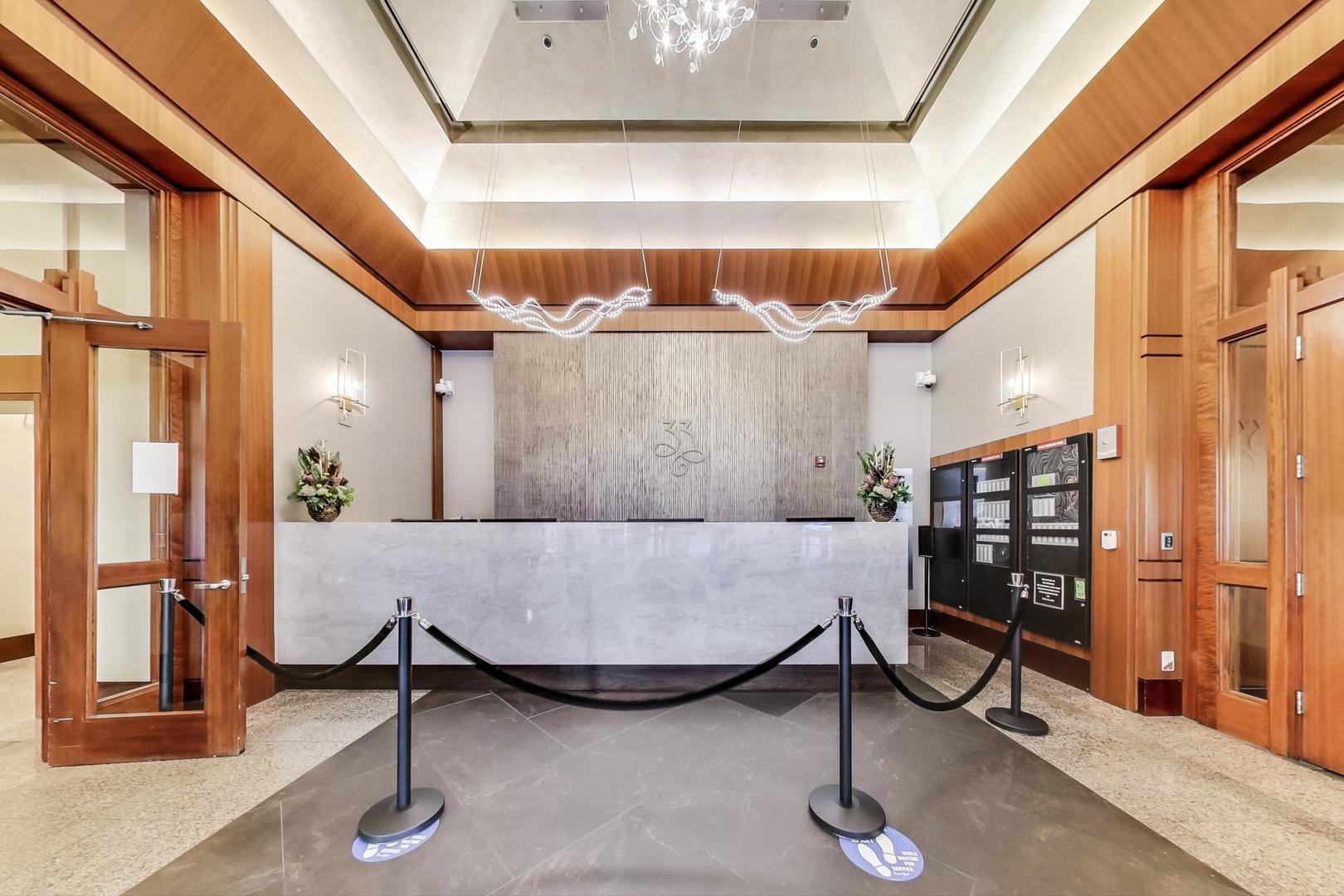 33 W Ontario Street Unit: 45E