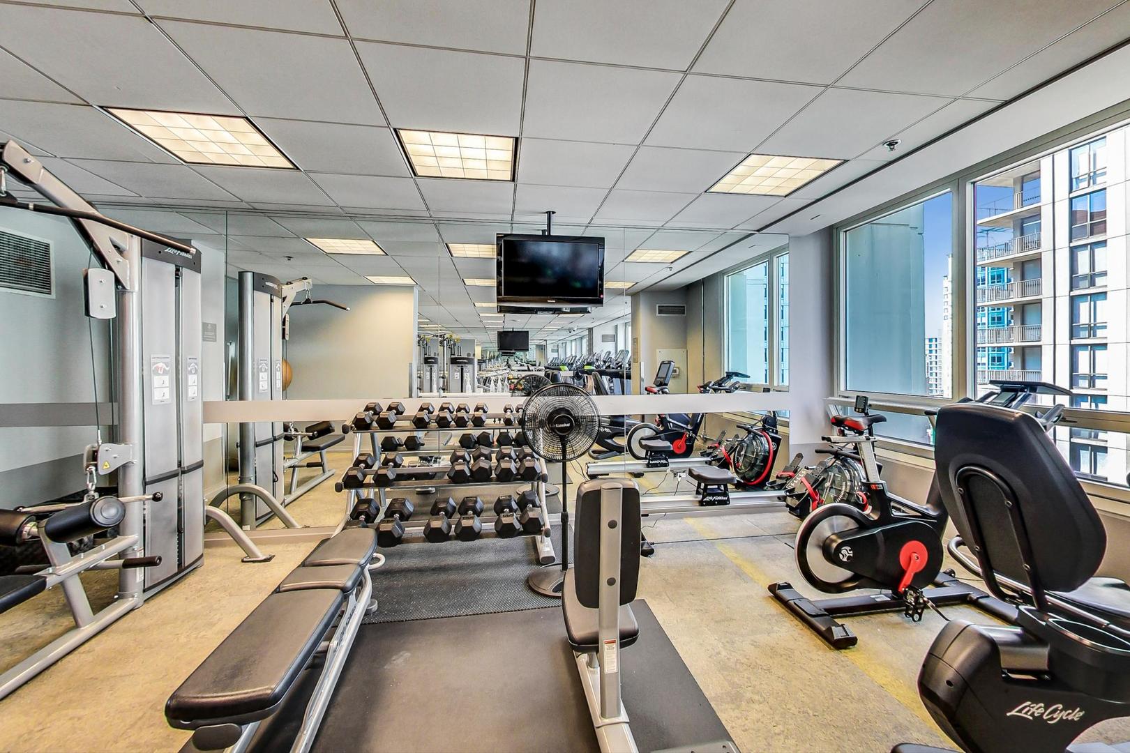 33 W Ontario Street Unit: 45E