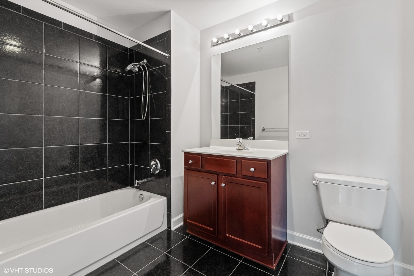 100 E 14th Street Unit: 1510