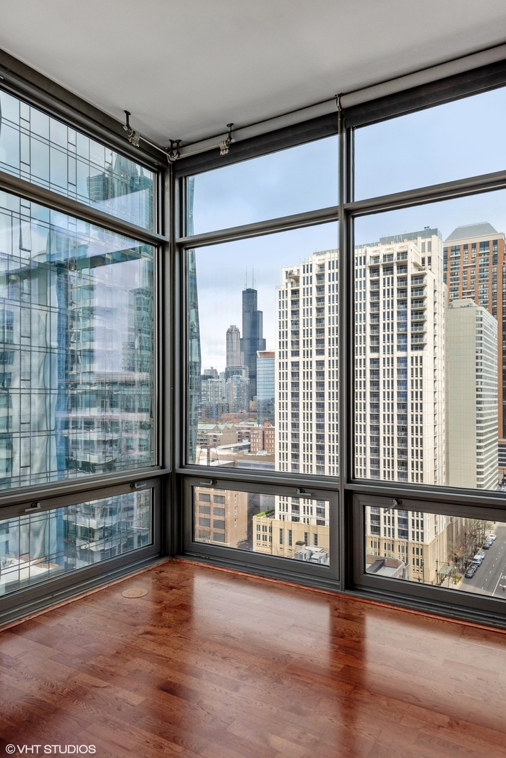 100 E 14th Street Unit: 1510