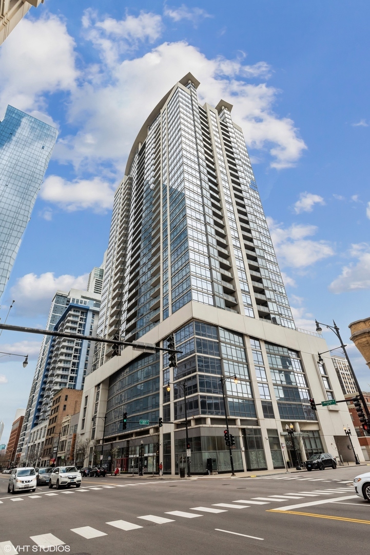 100 E 14th Street Unit: 1510