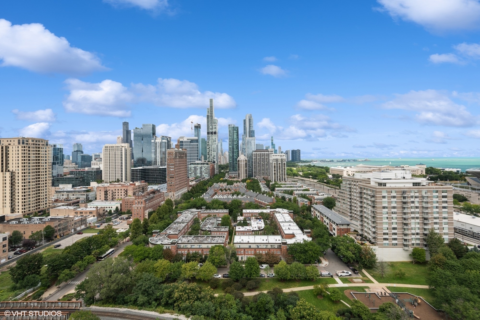 1600 S Prairie Avenue Unit: 2104