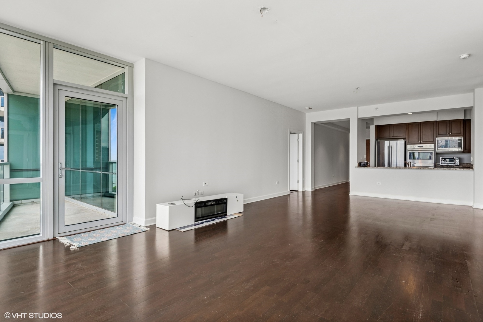 1201 S Prairie Avenue Unit: 1802