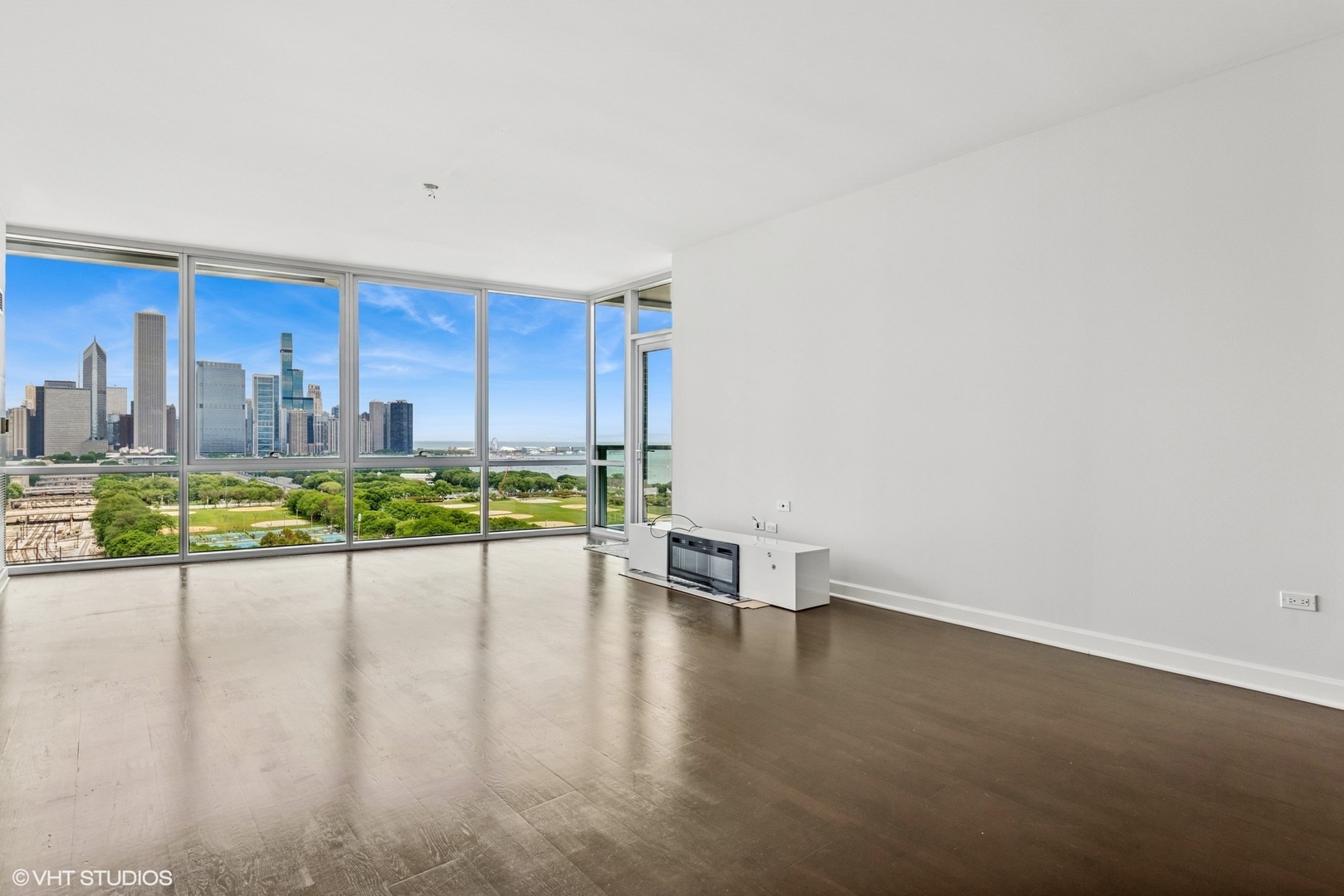 1201 S Prairie Avenue Unit: 1802