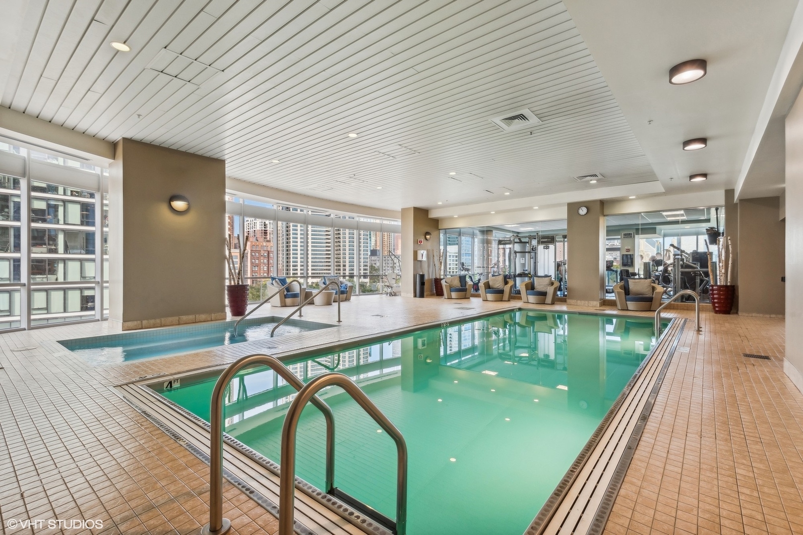 1201 S Prairie Avenue Unit: 1802
