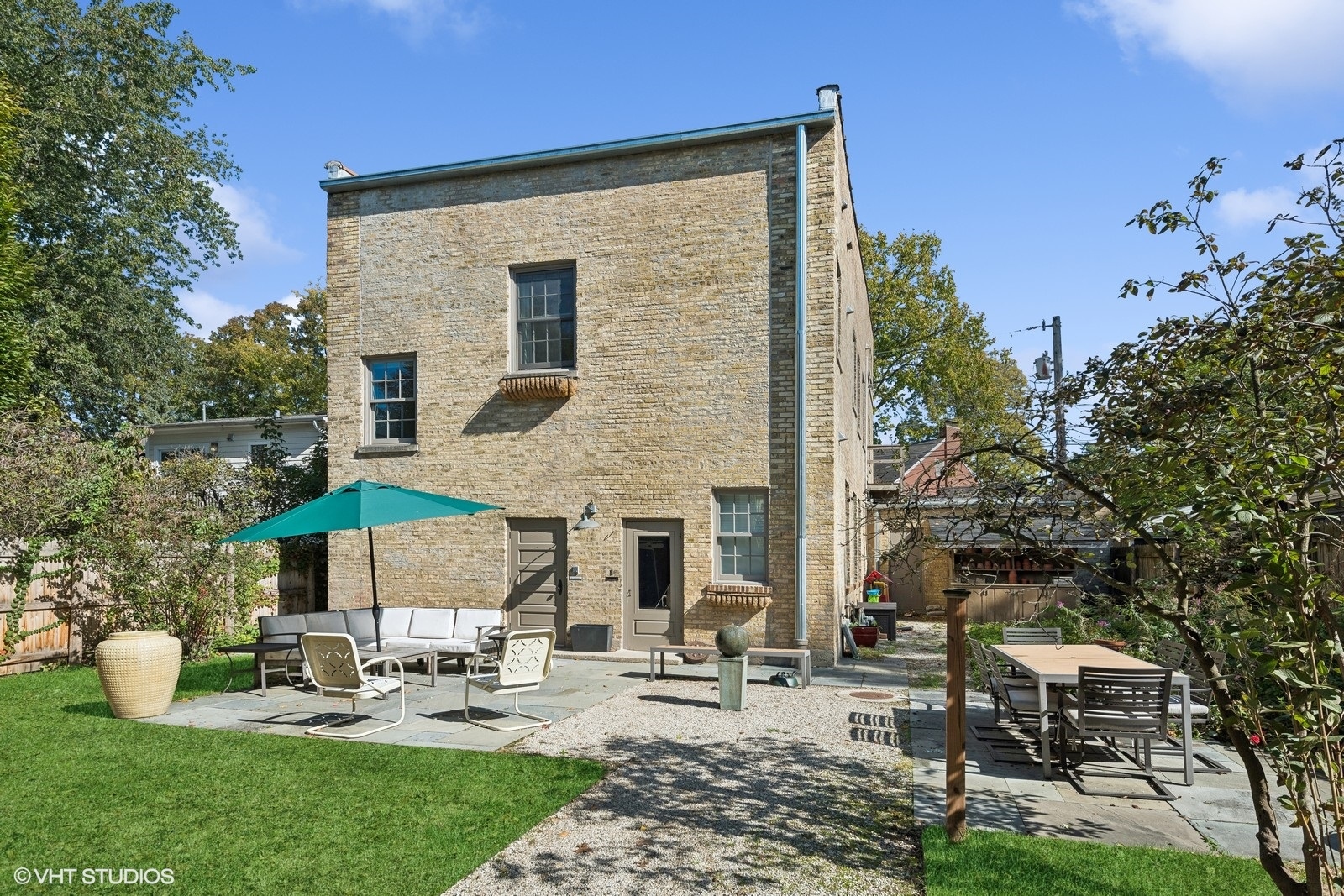 2635 Poplar Avenue Unit: 1