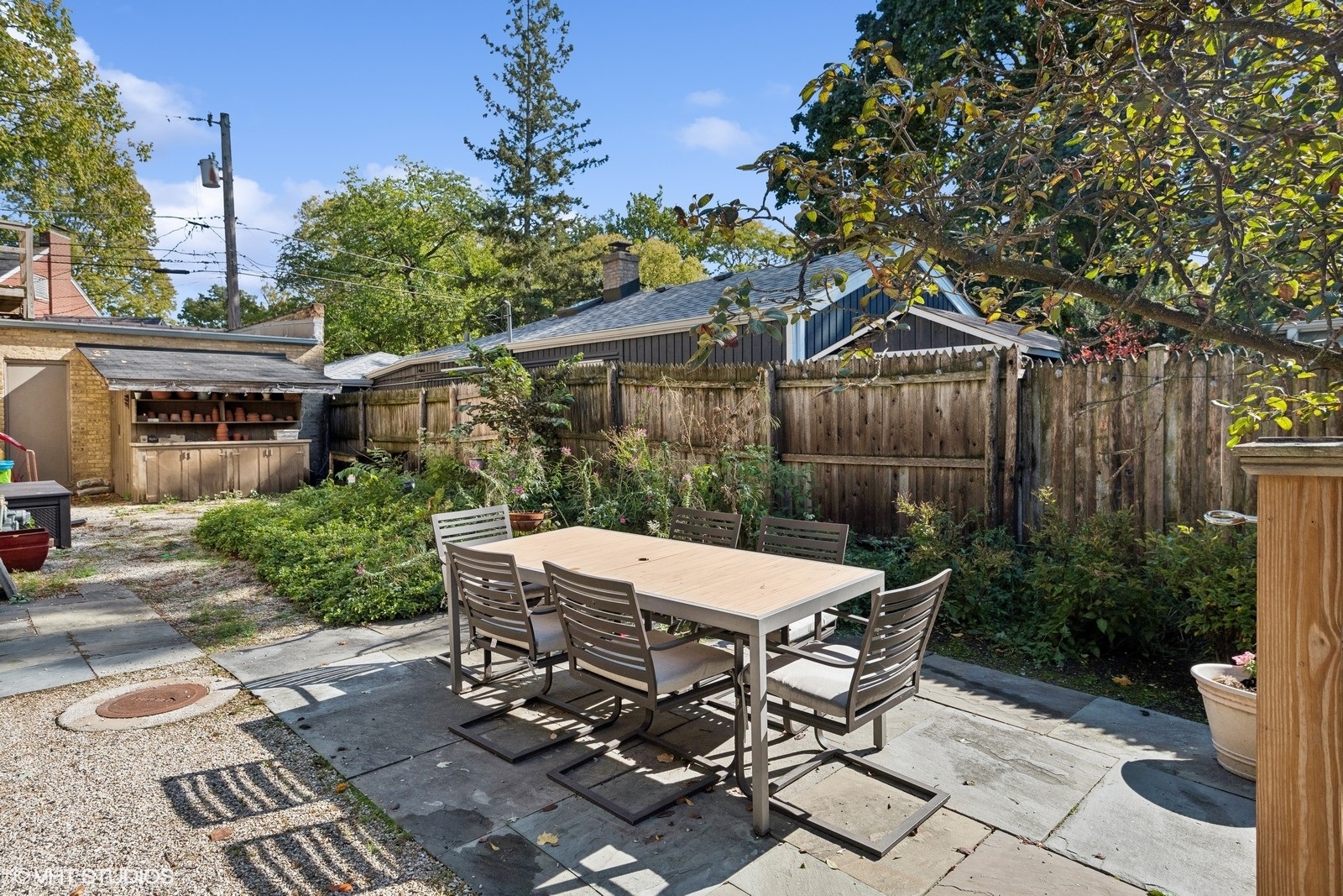 2635 Poplar Avenue Unit: 2