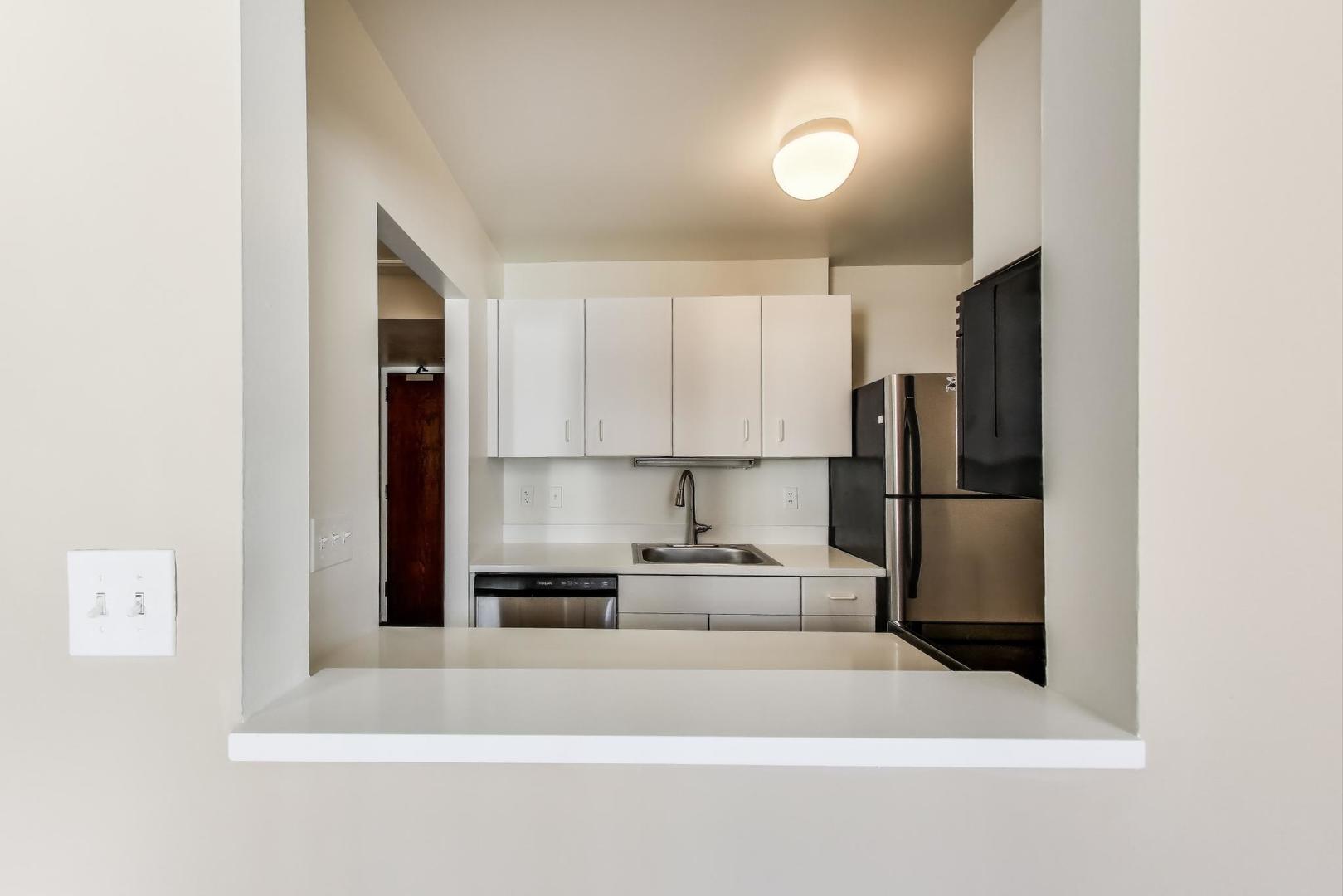 401 E ONTARIO Street Unit: 1205