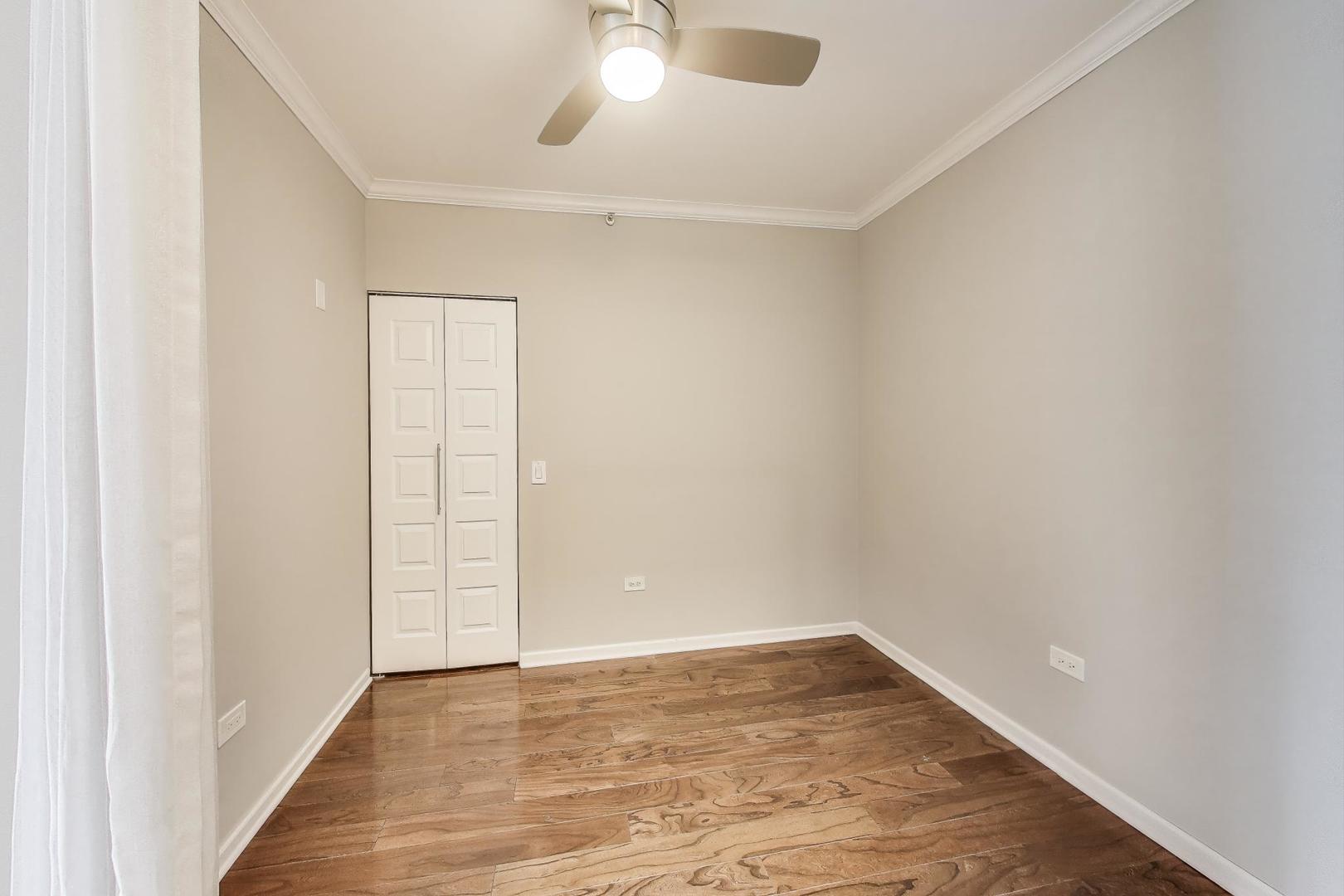 125 S Jefferson Street Unit: 2405