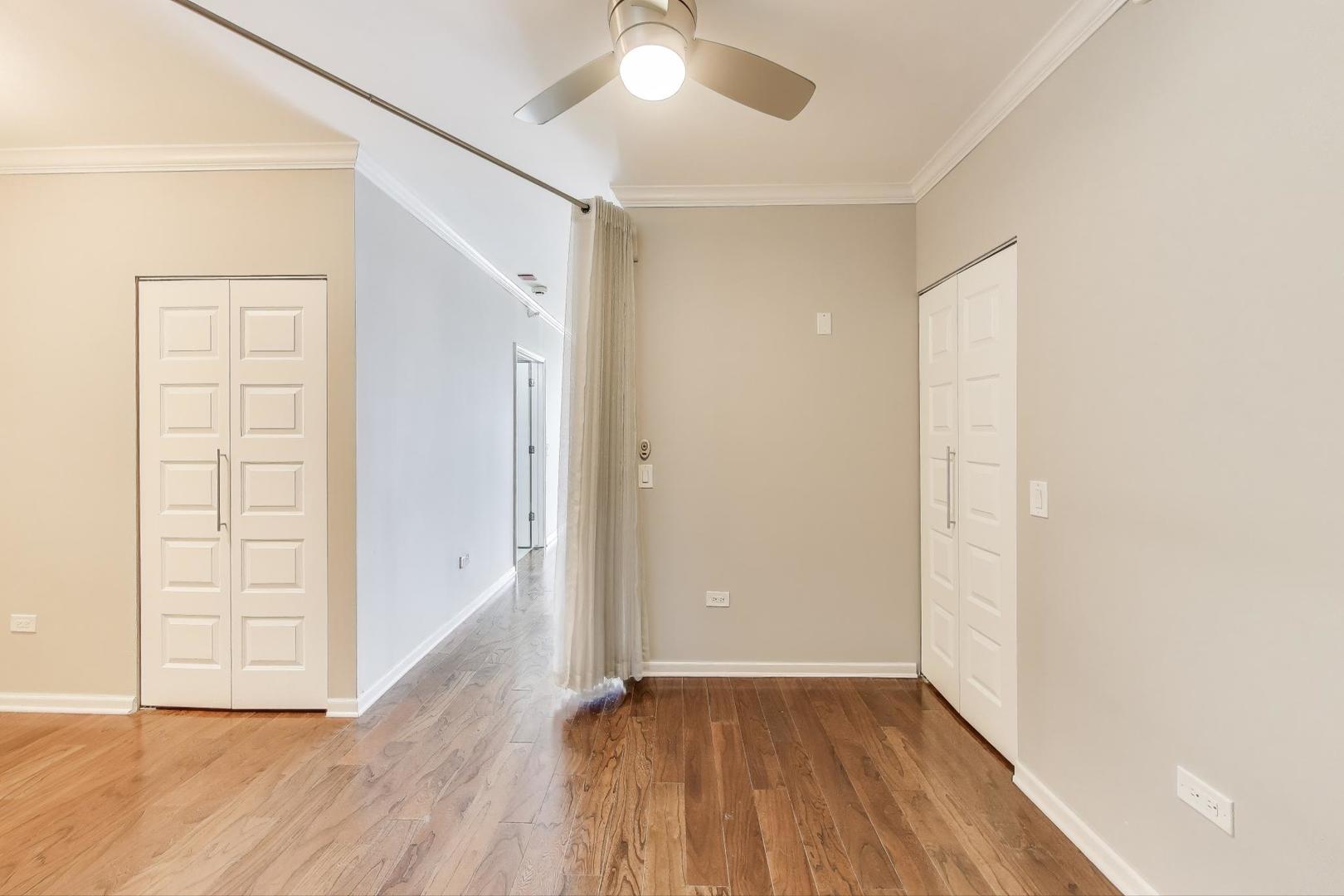 125 S Jefferson Street Unit: 2405