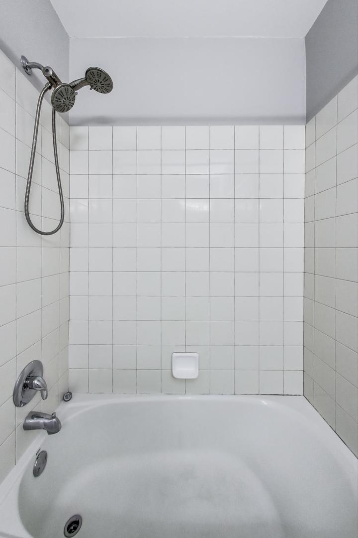 125 S Jefferson Street Unit: 2405