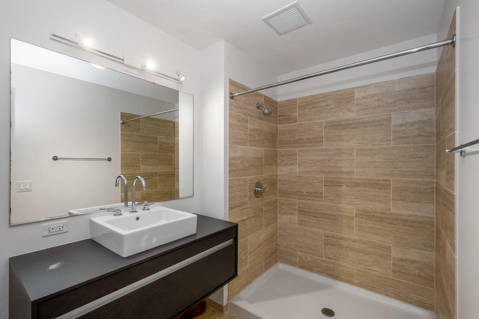 1345 S Wabash Avenue Unit: 606