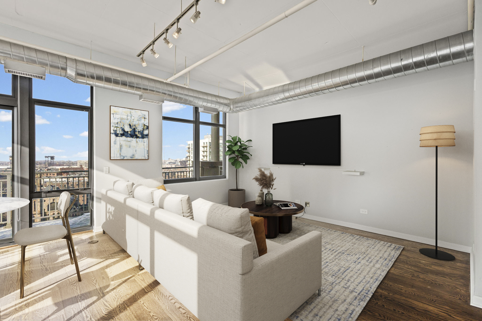 212 E CULLERTON Street Unit: PH06