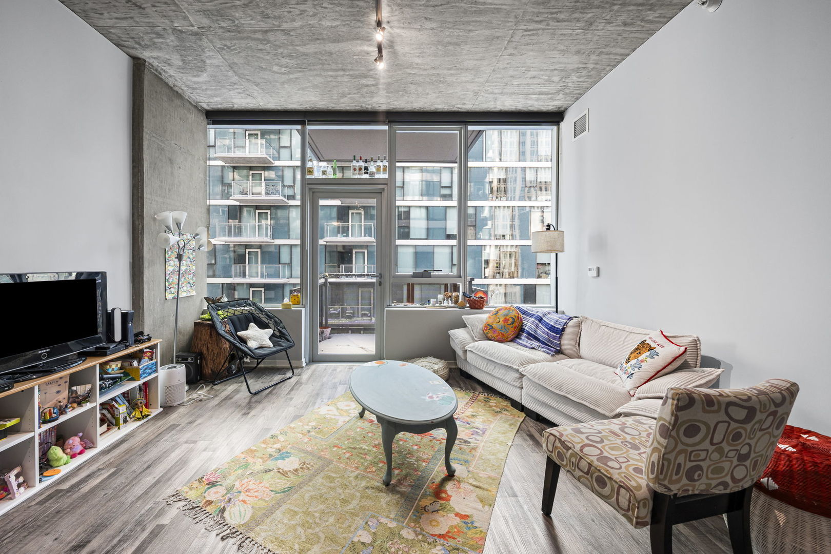 1345 S Wabash Avenue Unit: 909