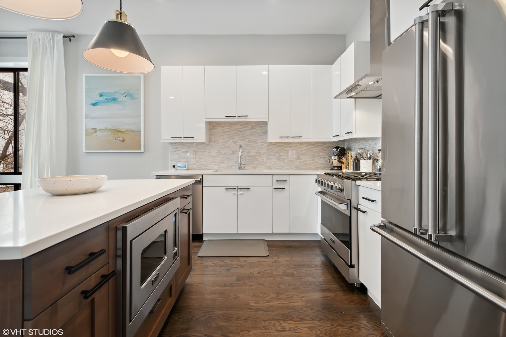 1618 N Bosworth Avenue Unit: 2S