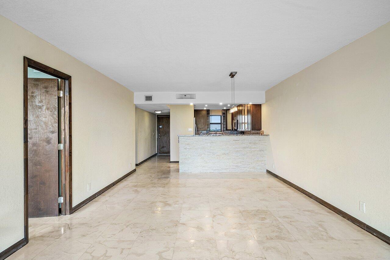 2400 Deer Creek Country Club Boulevard 609-1