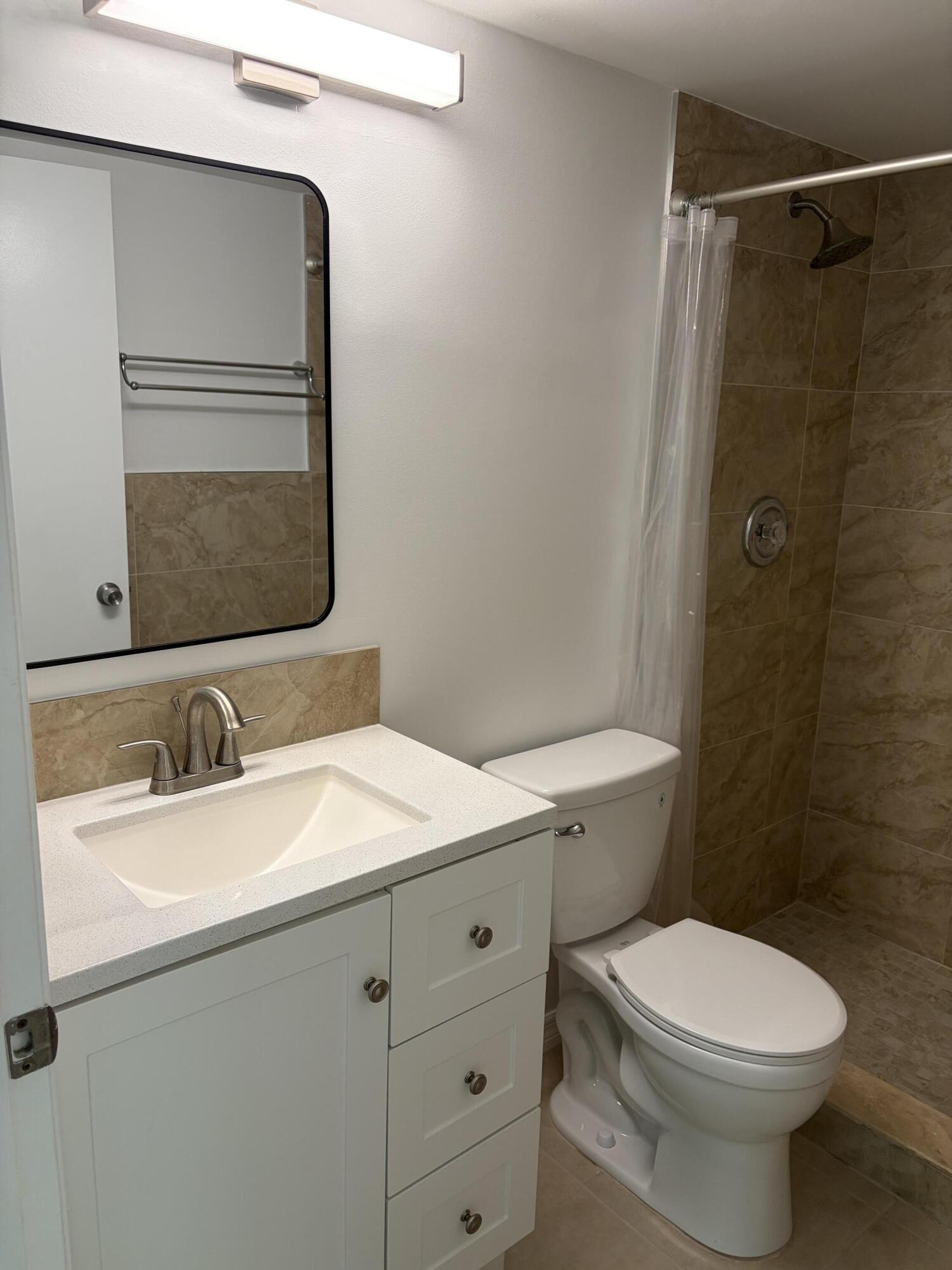 13811 Oneida Drive E1