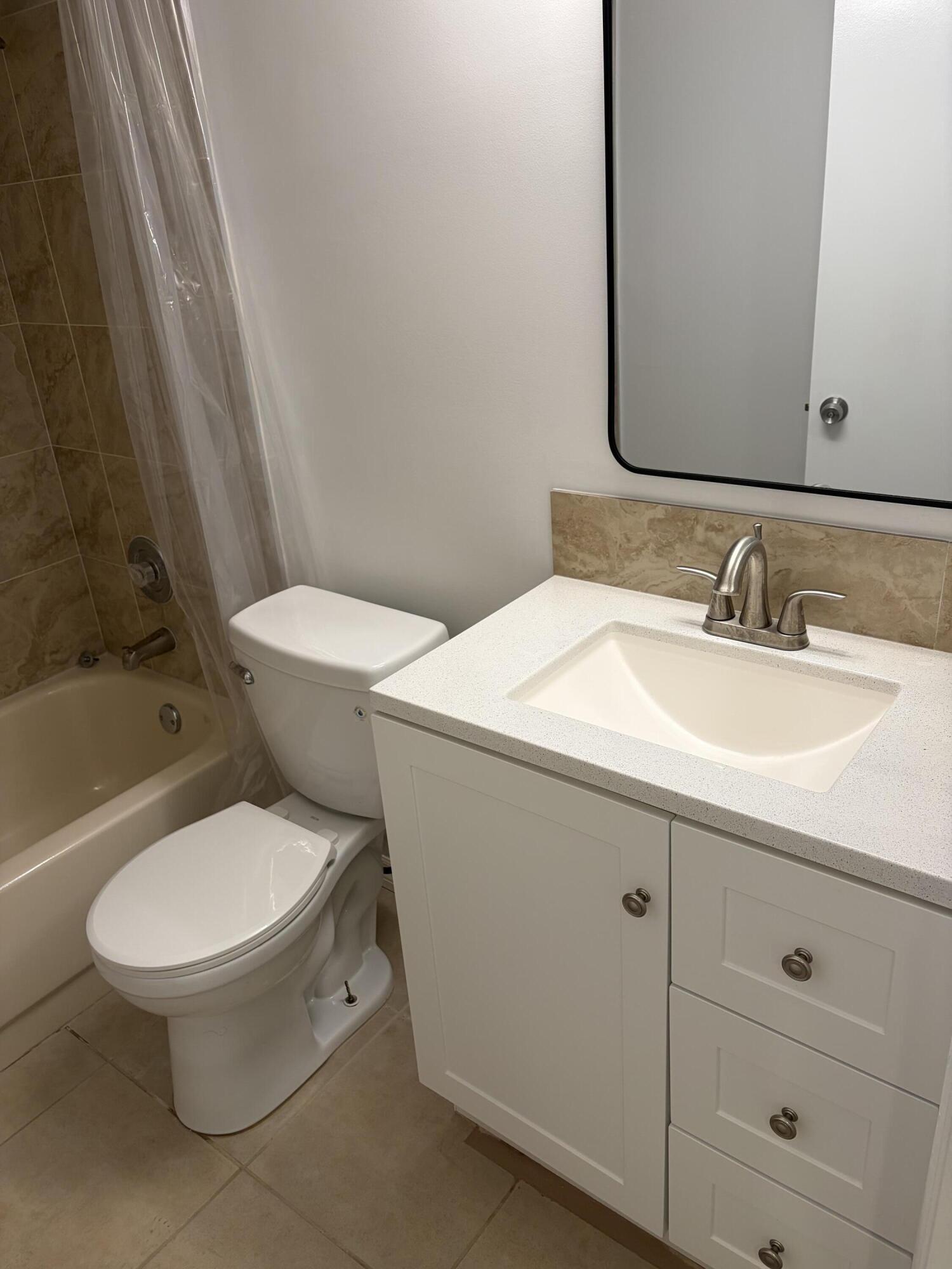 13811 Oneida Drive E1