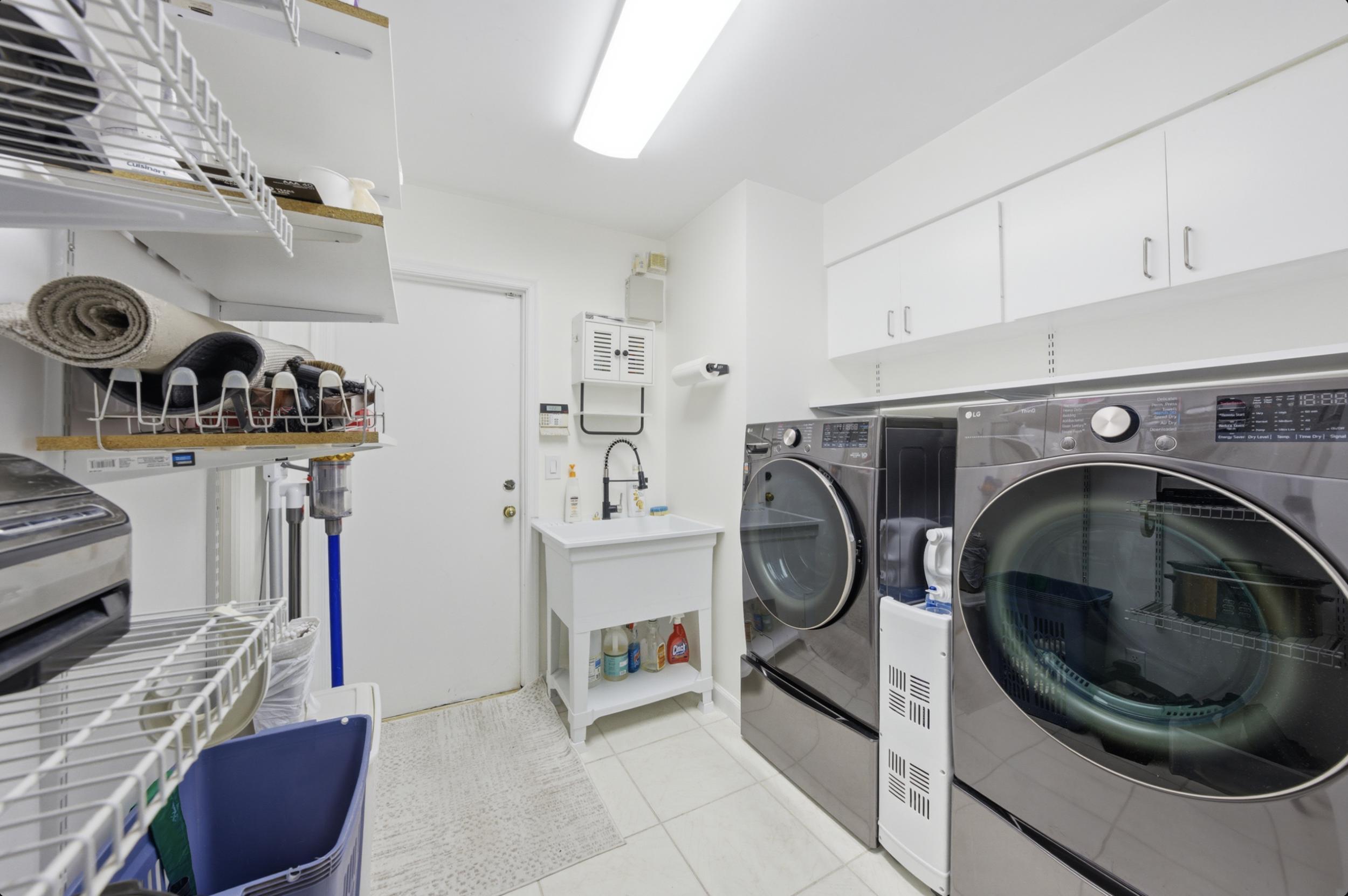 18546 Lake Bend Drive