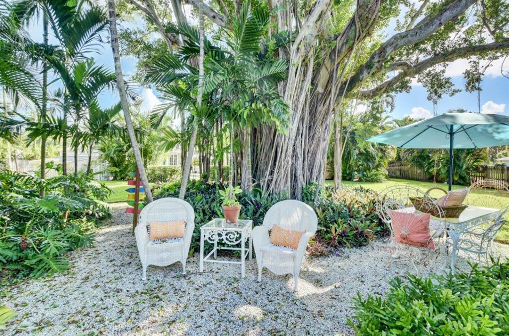 1202 N Swinton Avenue A