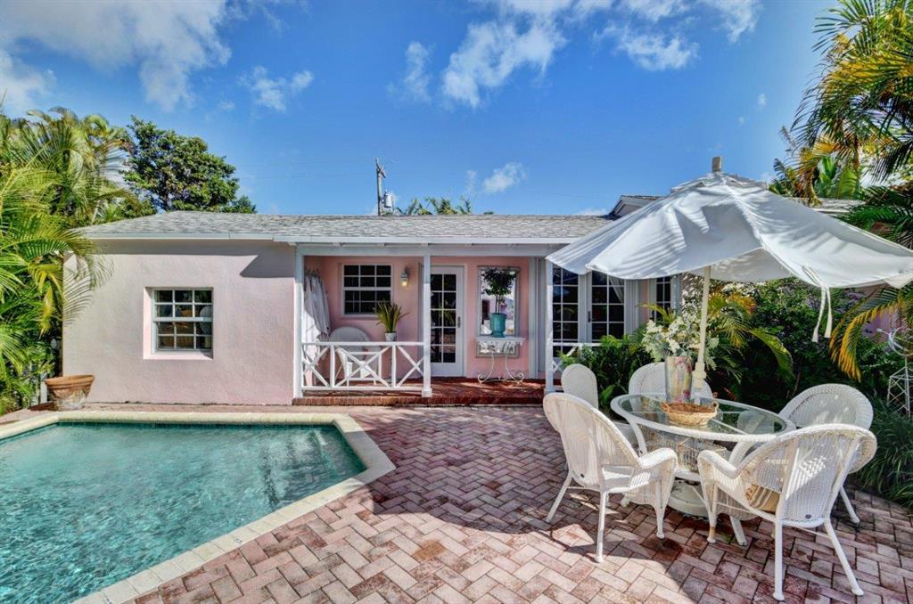 1202 N Swinton Avenue A