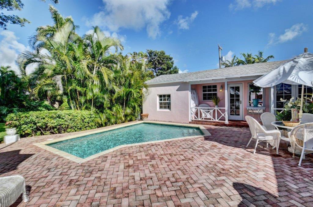 1202 N Swinton Avenue A