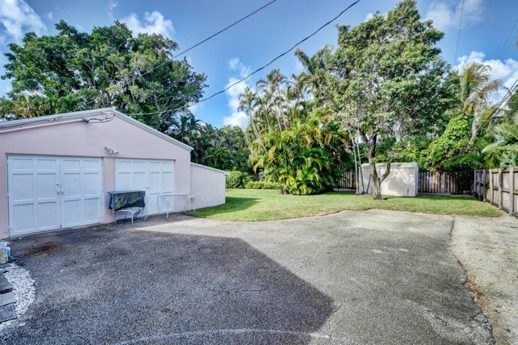 1202 N Swinton Avenue A