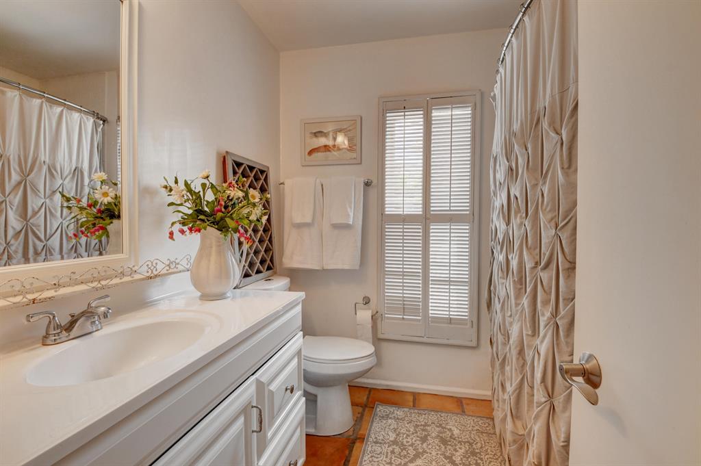 1202 N Swinton Avenue A