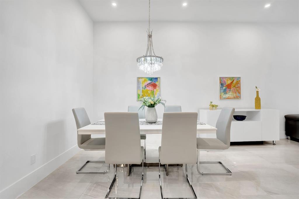 2523 Oceanview Avenue