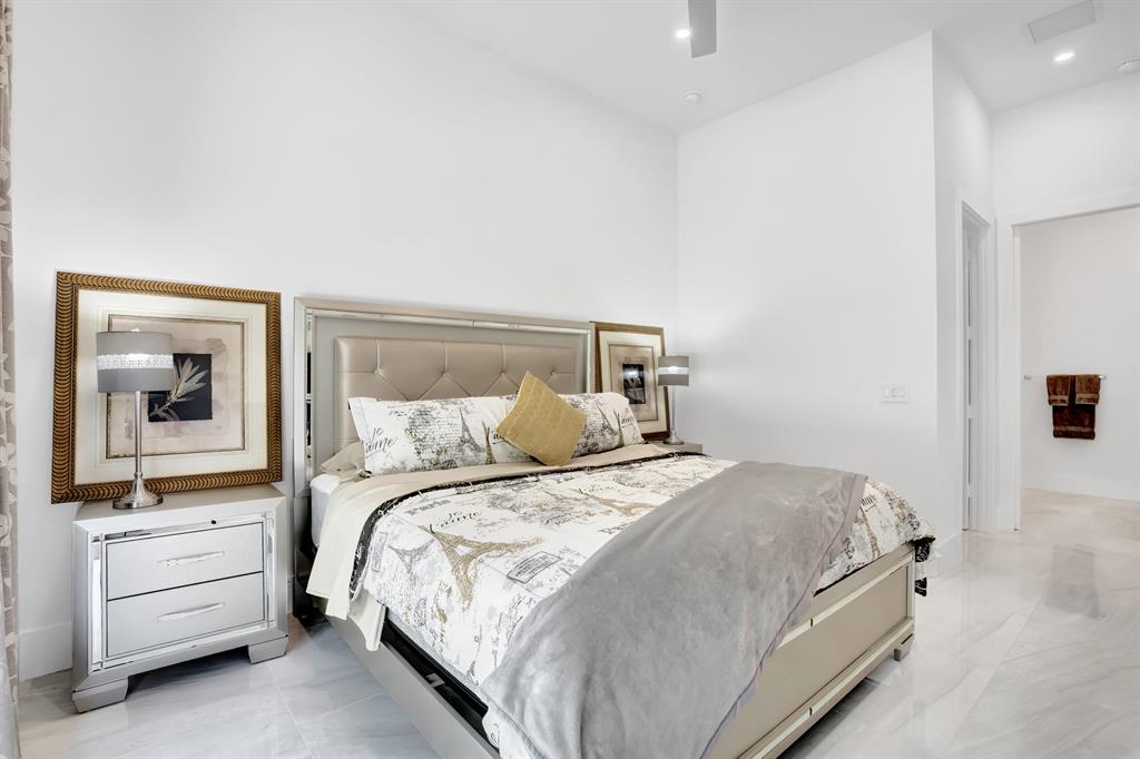 2523 Oceanview Avenue