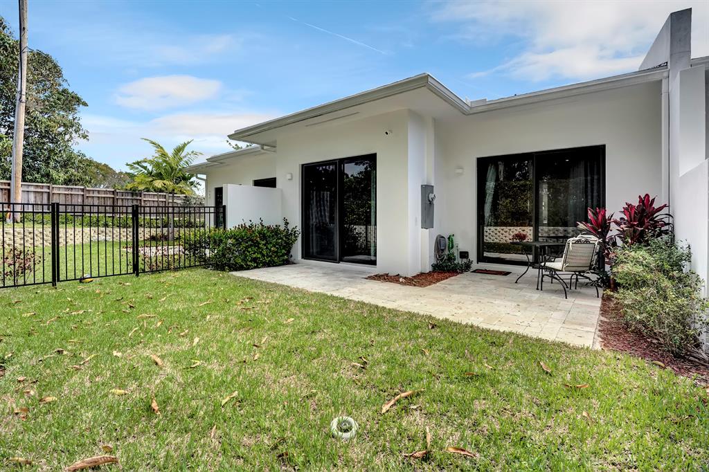 2523 Oceanview Avenue