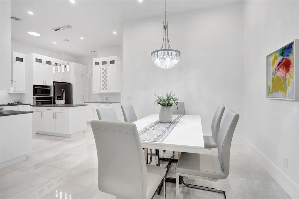 2523 Oceanview Avenue