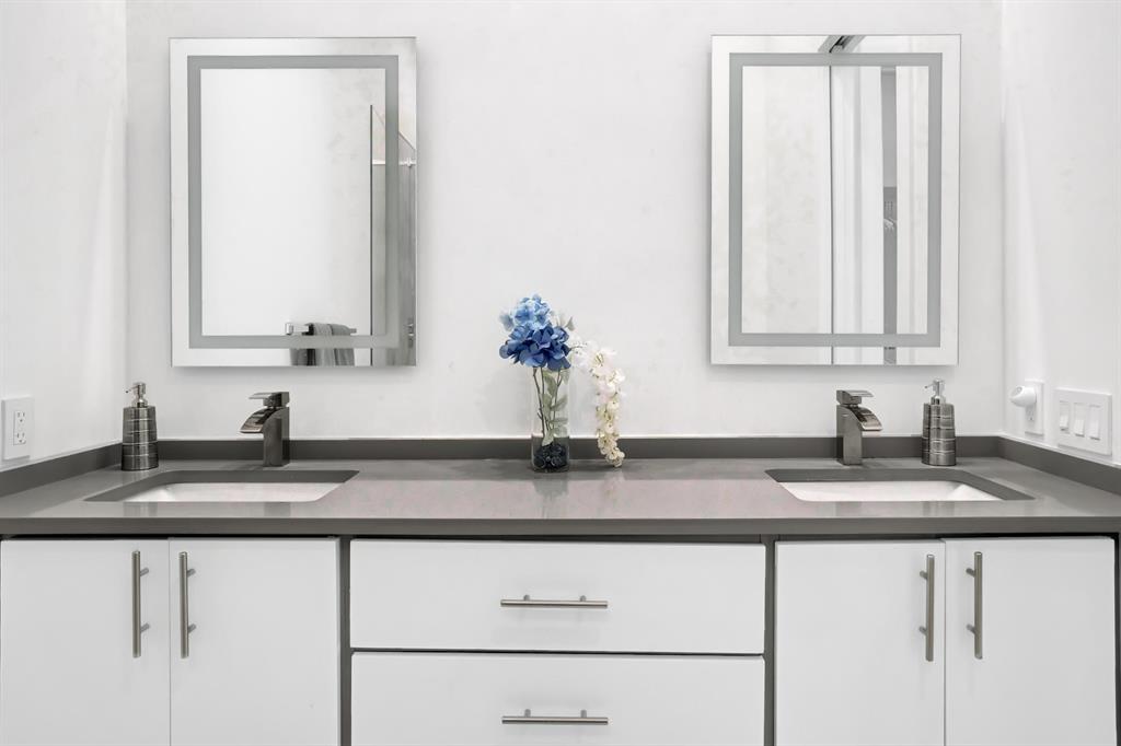 2523 Oceanview Avenue