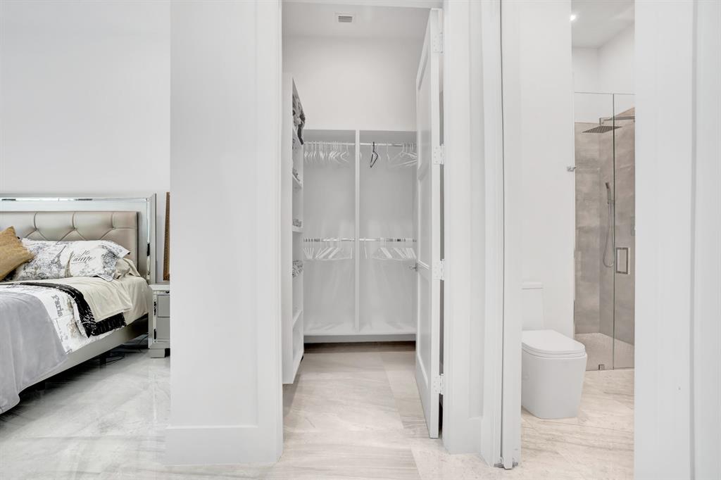 2523 Oceanview Avenue