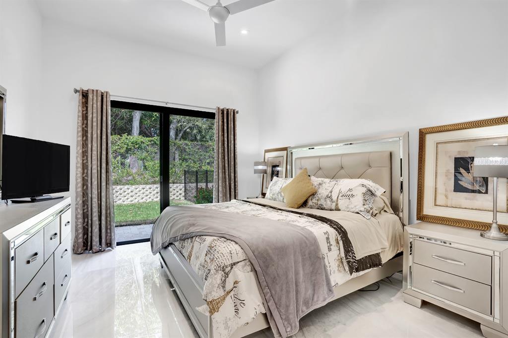 2523 Oceanview Avenue