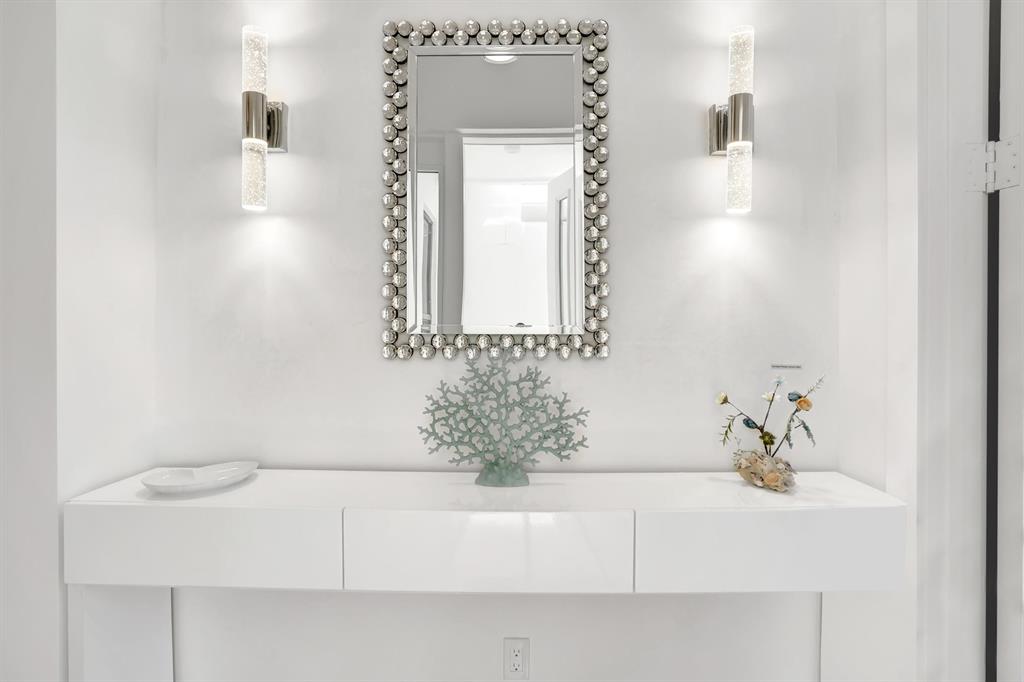 2523 Oceanview Avenue