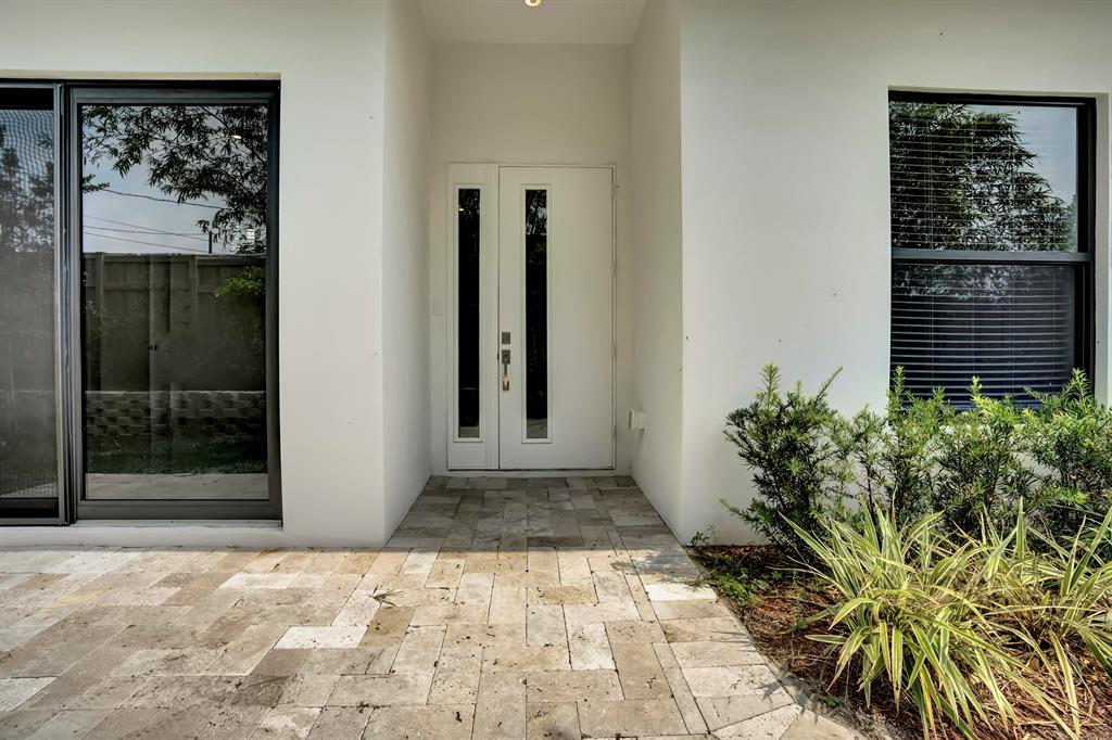 2517 Oceanview Avenue