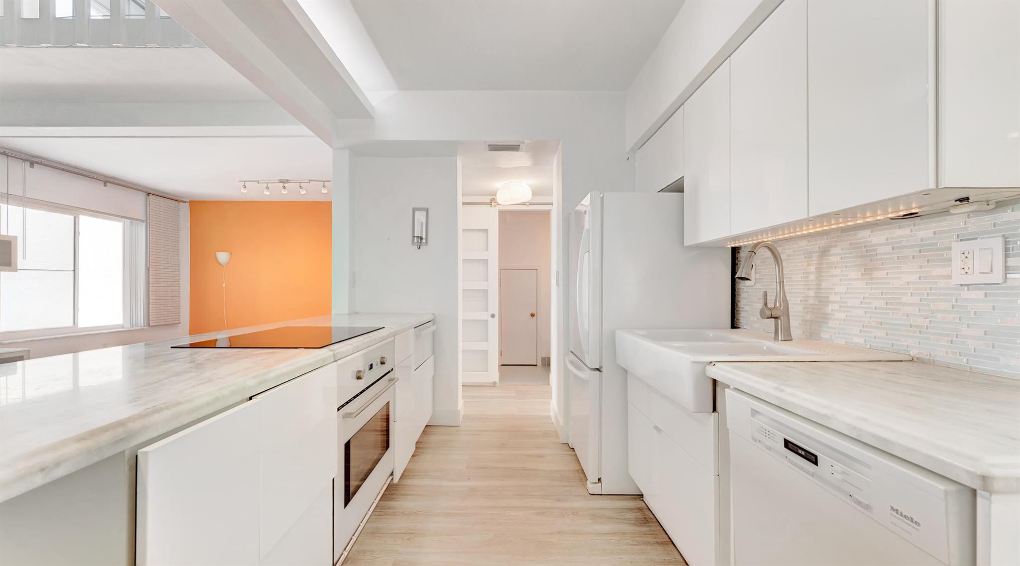 830 Greensward Court Unit: 209-H
