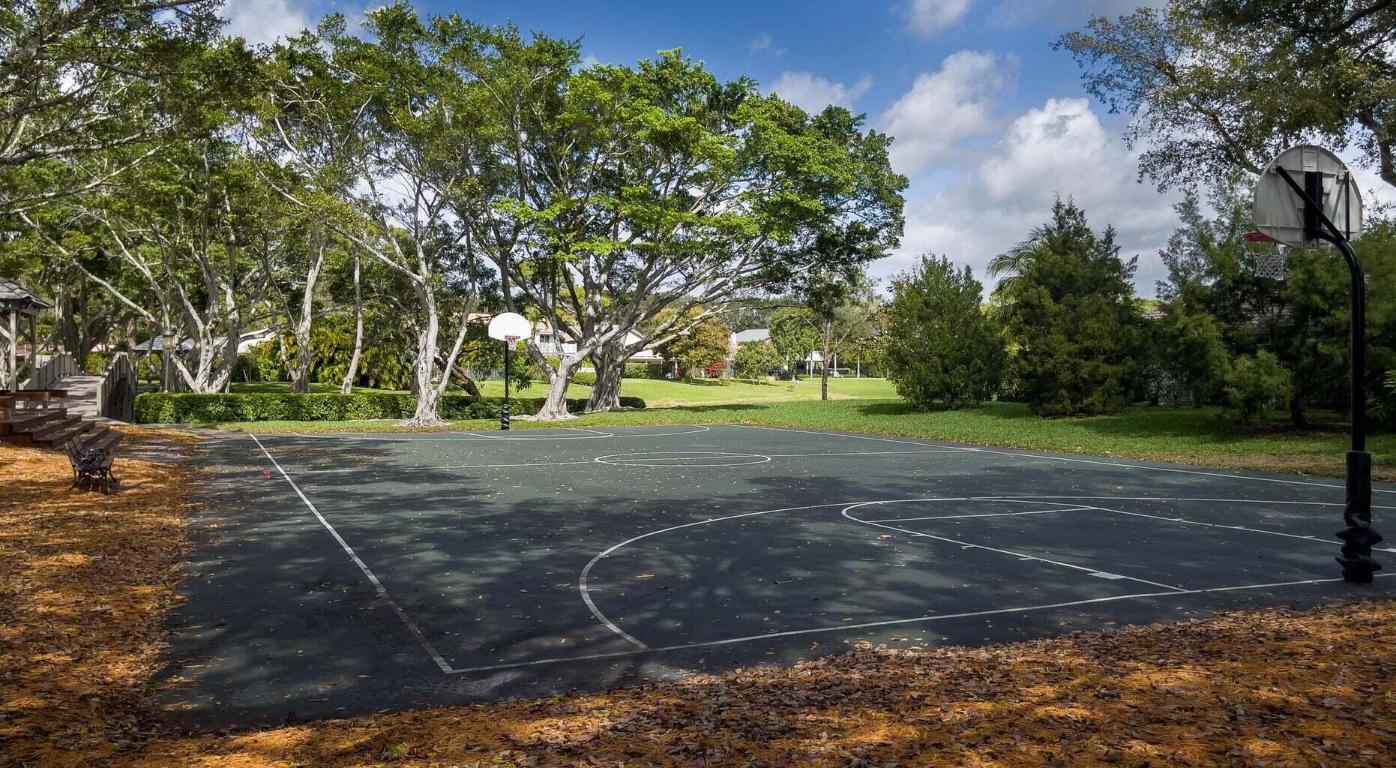 3416 Pine Haven Circle