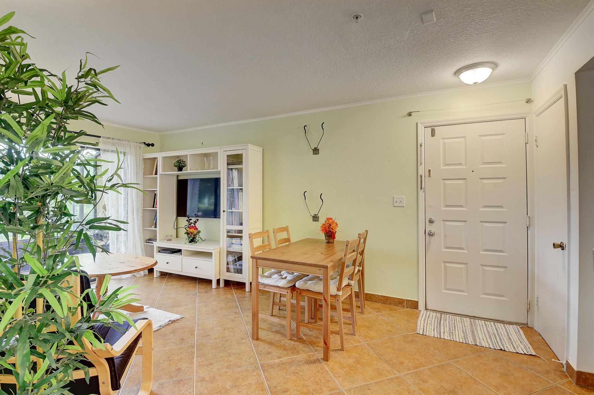 2313 N Congress Avenue Unit: 16