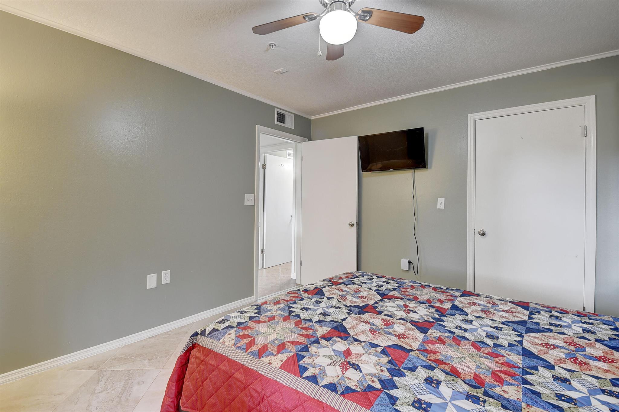 2313 N Congress Avenue Unit: 16
