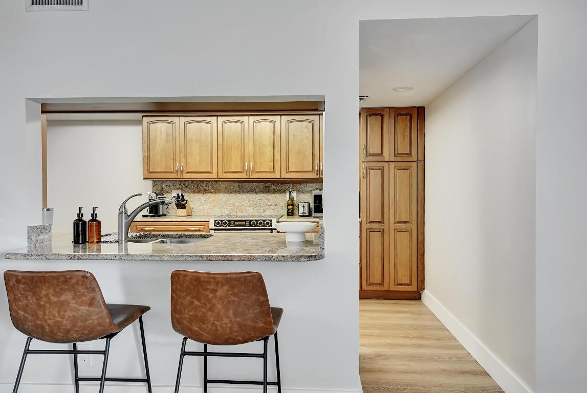 500 Egret Circle Unit: 8503