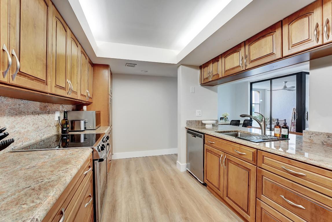 500 Egret Circle Unit: 8503