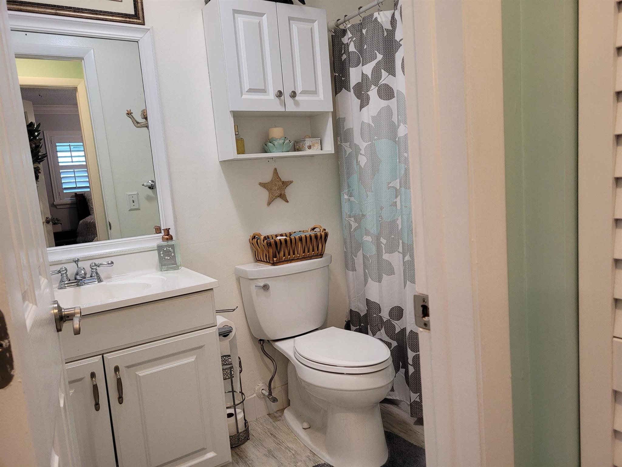 100 SW Golfview Terrace Unit: 115