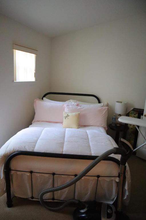 9712 Porta Leona Lane