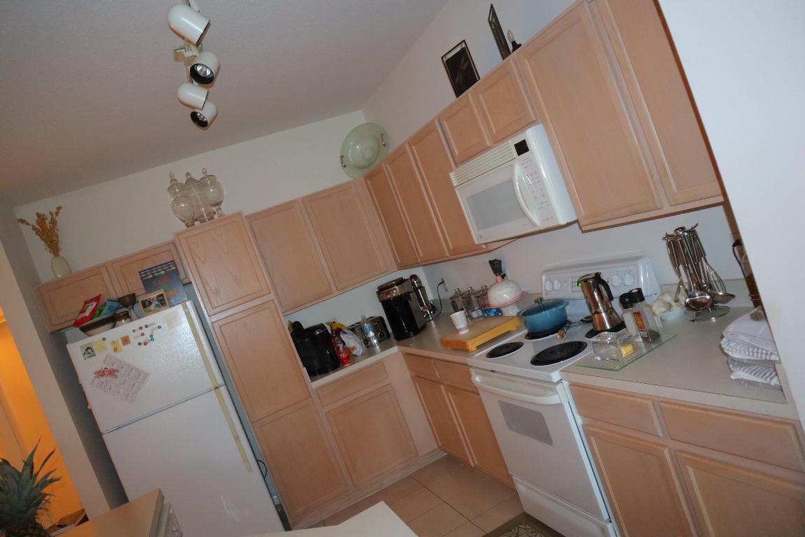 9712 Porta Leona Lane