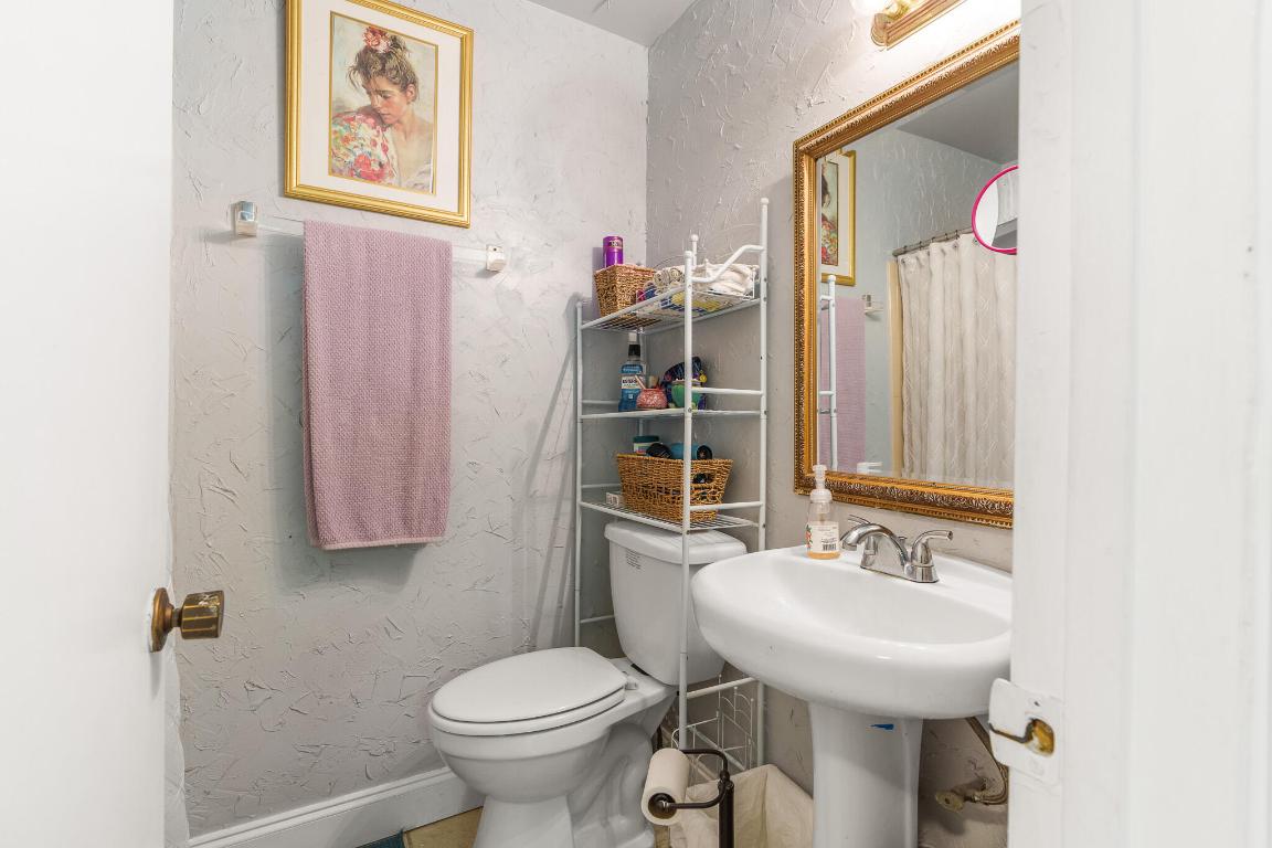 5115 Rose Hill Drive