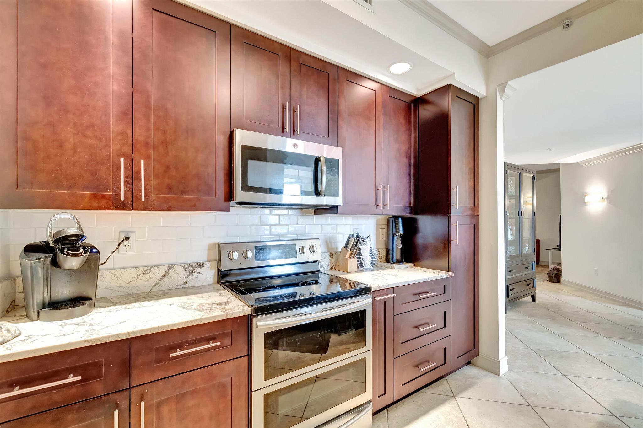 801 S Olive Avenue 603