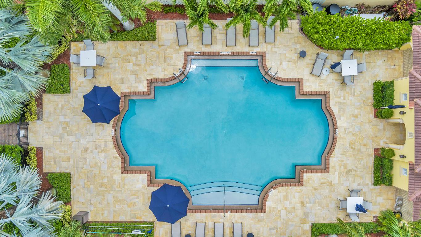 56 Via Floresta Drive