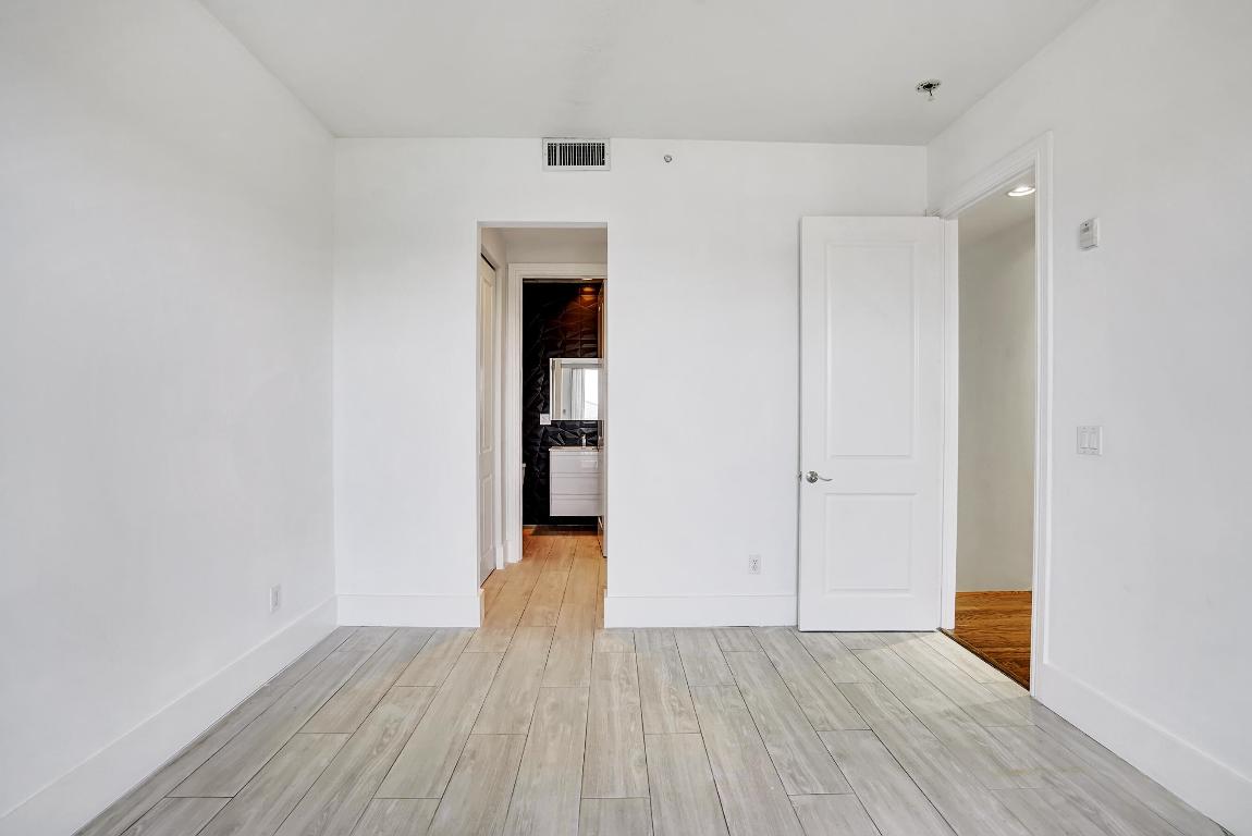 226 N Latitude Circle Unit: 301